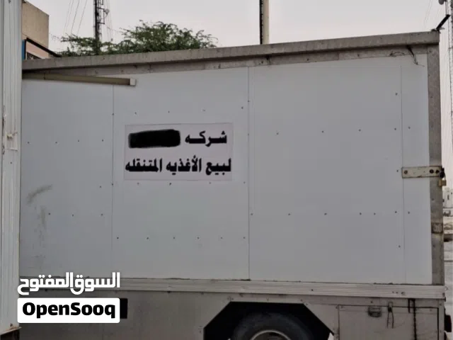 بقالة متنقلة مع الرخصة