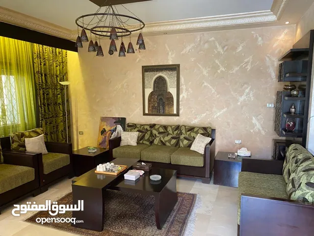 370m2 3 Bedrooms Villa for Sale in Amman Khalda