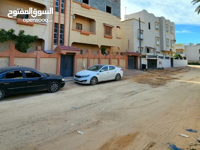 750 m2 More than 6 bedrooms Villa for Sale in Tripoli Al-Hashan