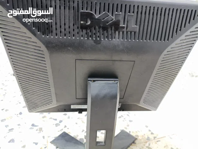 شاشة كمبيوتر ربي بارك و الله نضيفه إستعمال خفيف