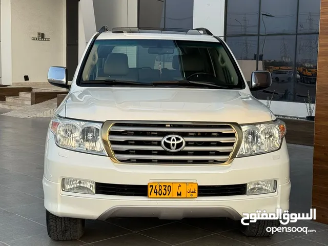 Used Toyota Land Cruiser in Al Batinah