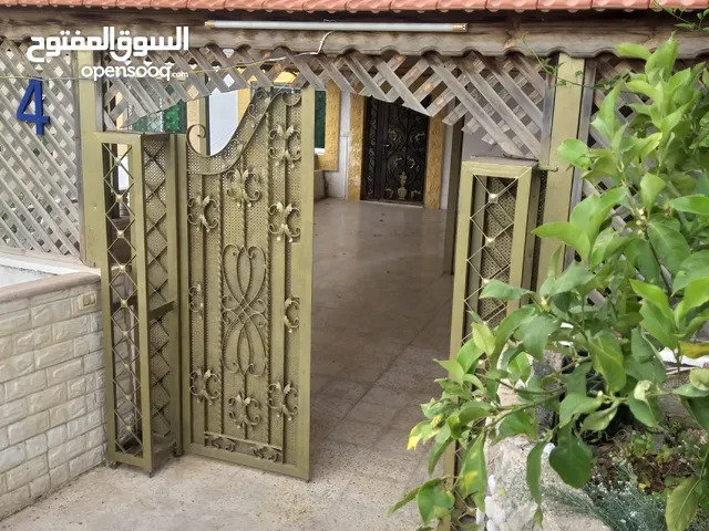 180 m2 5 Bedrooms Apartments for Rent in Salt Al Balqa'