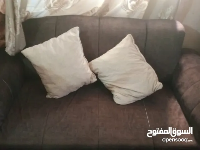 طقم كنب 7مقاعد للبيع مستعمل شهرين