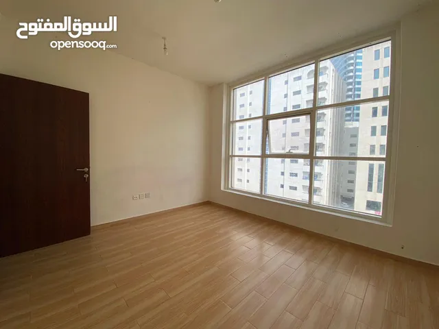 Unfurnished Yearly in Sharjah Al Mamzar