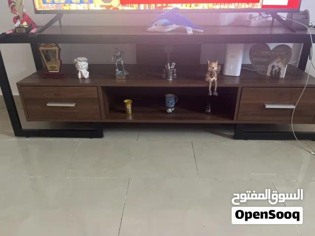 TV stand (new)