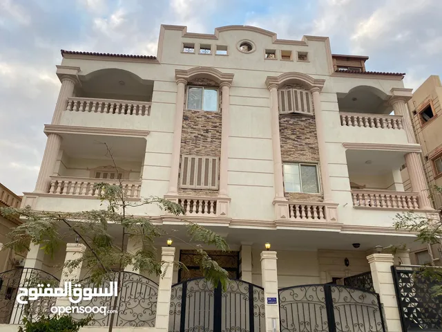 330 m2 4 Bedrooms Apartments for Sale in Cairo Fifth Settlement