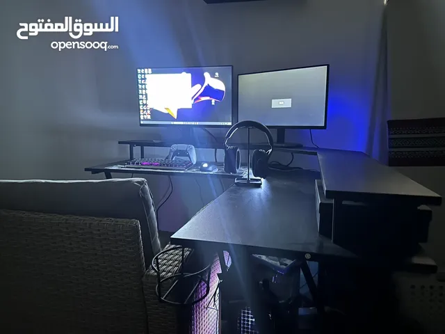 للبيع بي سي مع ست اب كامل متكامل .