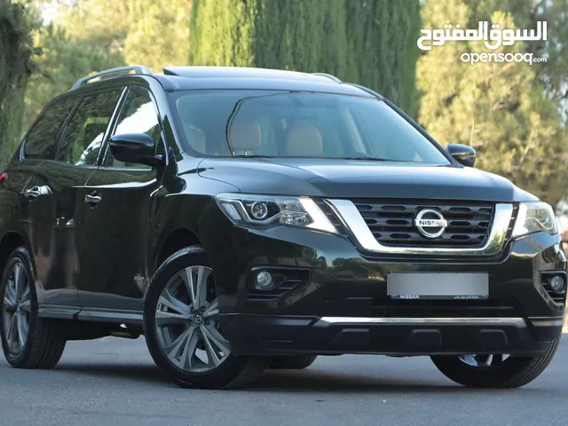 Used Nissan Pathfinder in Amman