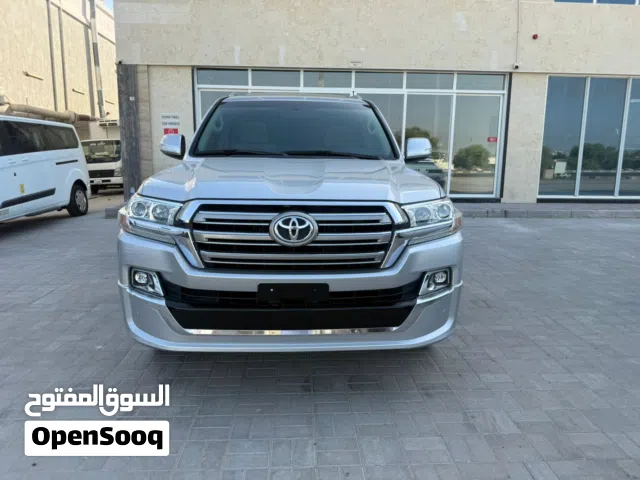 2017 Toyota Land Cruiser GXR