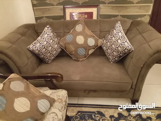 كنب مريح جدا وتقيل