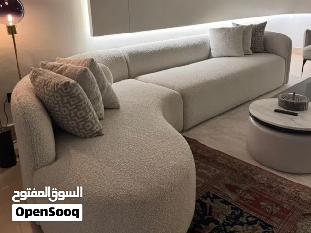 الحديث هنا تنجيد جلسات وجميع الكنب وتفصال ستائر ويفي الحديثه 3 أضعاف الخام