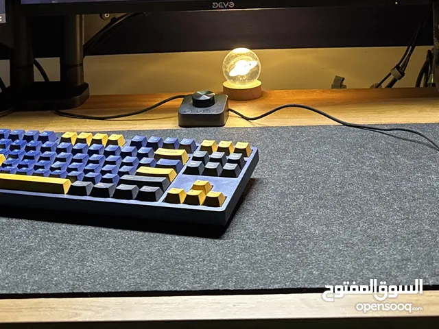 للبيع: ماوس Razer Basilisk V3 + كيبورد Akko 3087 V3 DS Horizon