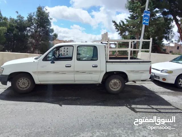Toyota Hilux 2004 in Zarqa