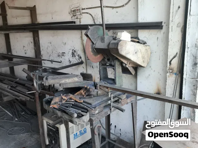 ورشة حدادة للبيع