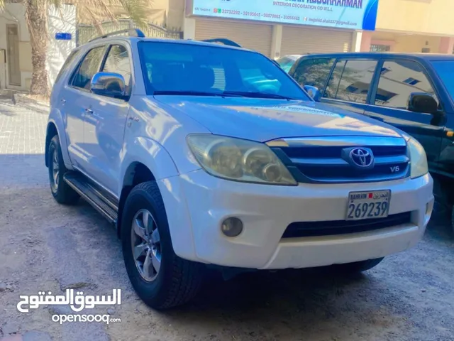 Toyota Fortuner very clean