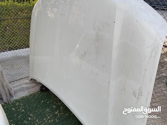 بونيت ودبه ورفارف قدام للنيسان موديل 2016للبيع