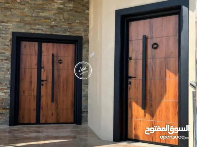 Custing Doors For Entrance