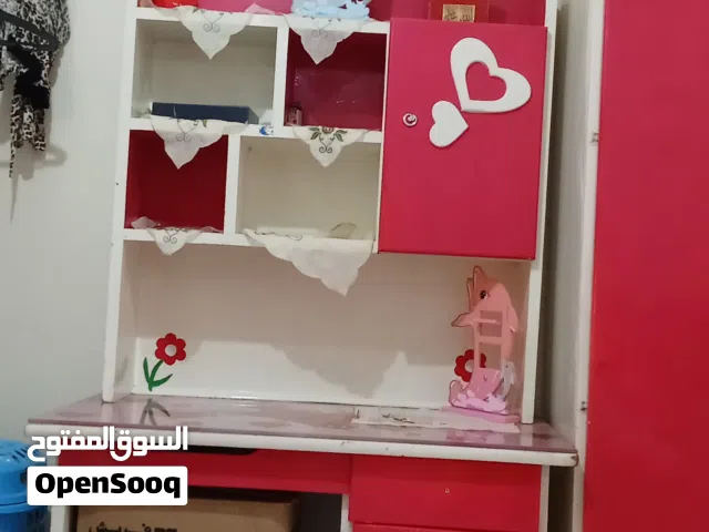 مكتب وردي جميله