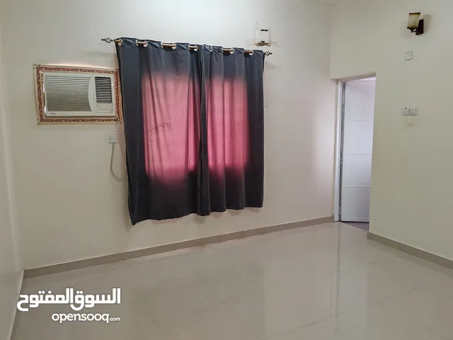 135 m2 3 Bedrooms Apartments for Rent in Al Dakhiliya Nizwa