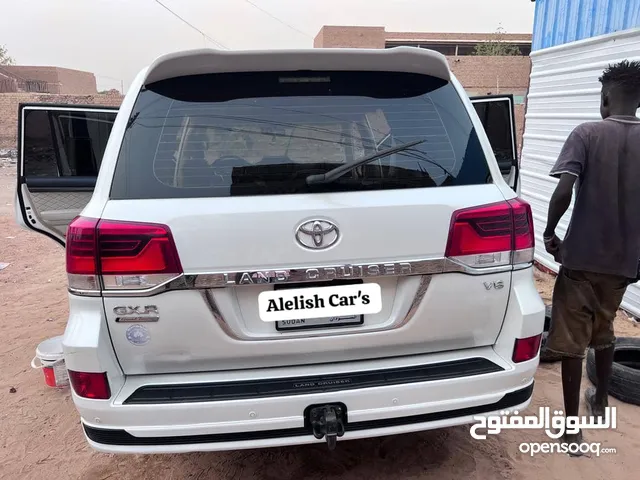 سيارات للبيع