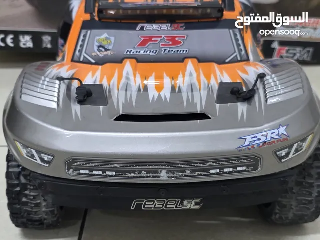 سيارة تحكم عن بعد قويه حجم 1/10