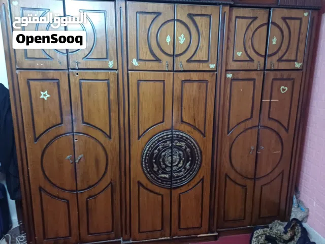 خزانه ضخمة جداً ، الرجاء قراءه الاعلان كامل