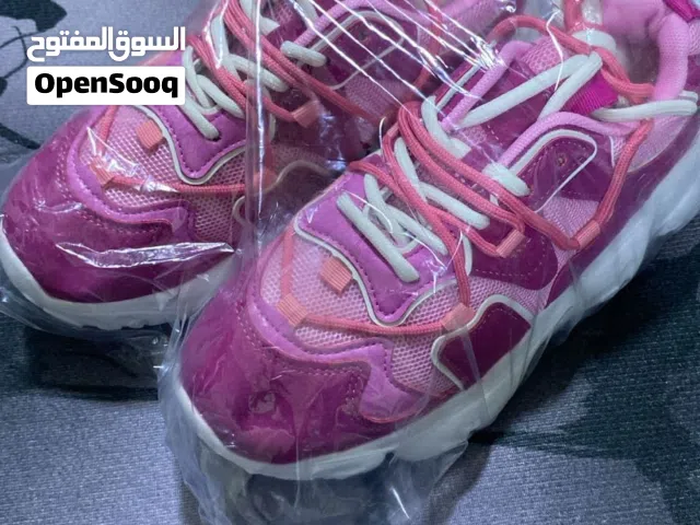 احذية نسائي