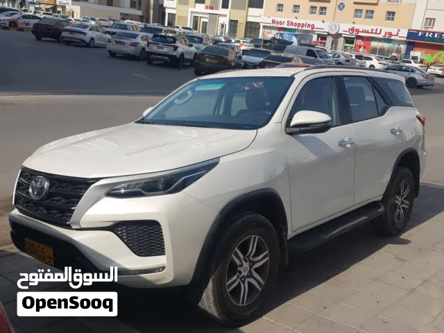 تويوتا فورشينر 2021 EXR نظيفه جدا بدون حوادث