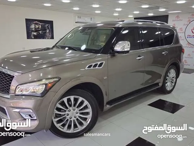 للبيع إنفينيتيQX80 موديل 2017