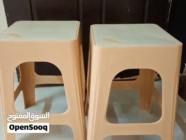 2 كراسي في حالة جيدة
