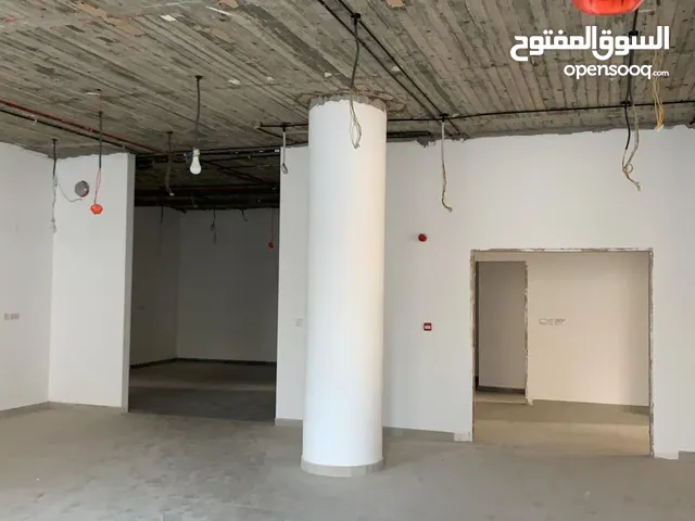 Unfurnished Showrooms in Amman Khalda