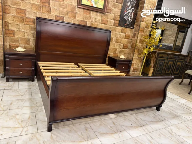 غرفة نوم ماستر فاخره و فخمه جداً خشب لاتيه 18 اندونيسي و زان استعمال بسيط بحال الوكاله . ((