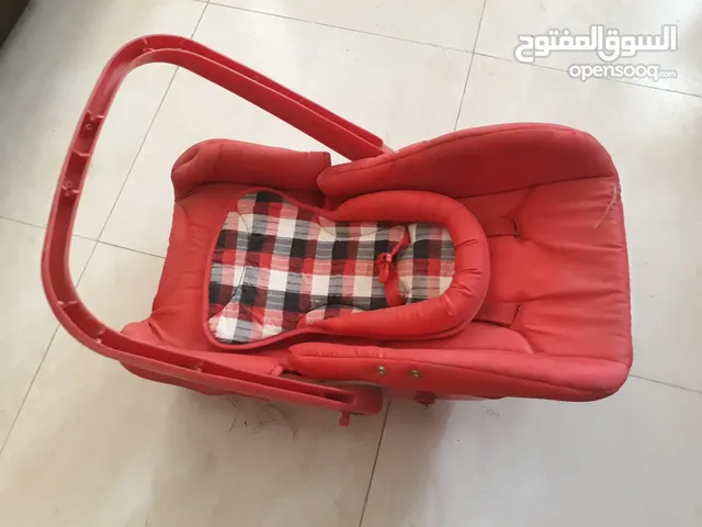 مقعد طفال متحرك 