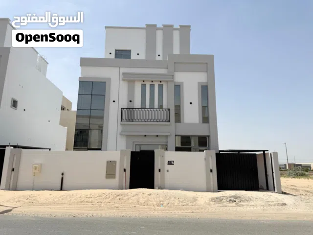 فيلا للايجار في منطقة الحوشي تفاصيل الفيلا 4غرف وصاله ومجلس و5حمام أكرمكم الله ايجار سنوي 65الف
