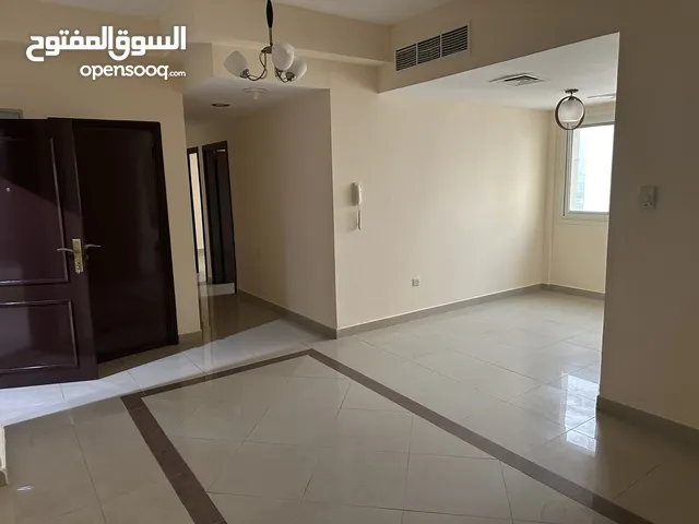شقه غرفتين وصالة مميزه للإيجار السنوى في الشارقة منطقة النهدة بسعر 37 ألف فقط