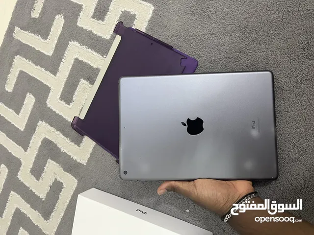 Apple iPad 7 32 GB in Al Sharqiya