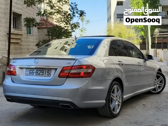 2010 مرسيدس بنز الفئة-E E 200