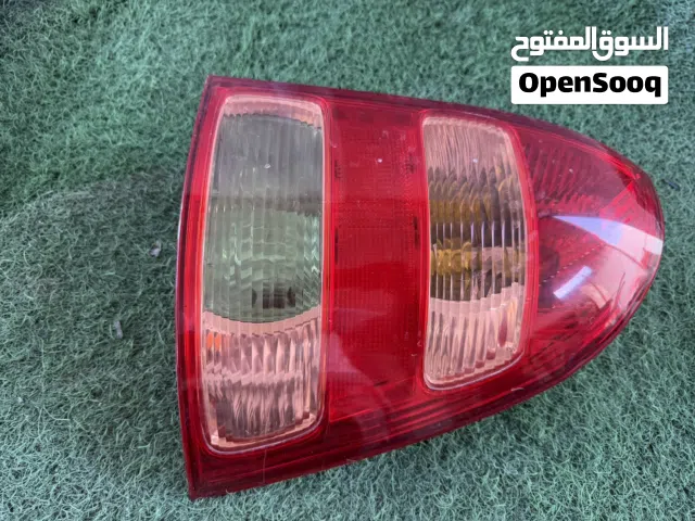 للبيع قطع غيار كورولا 2007
