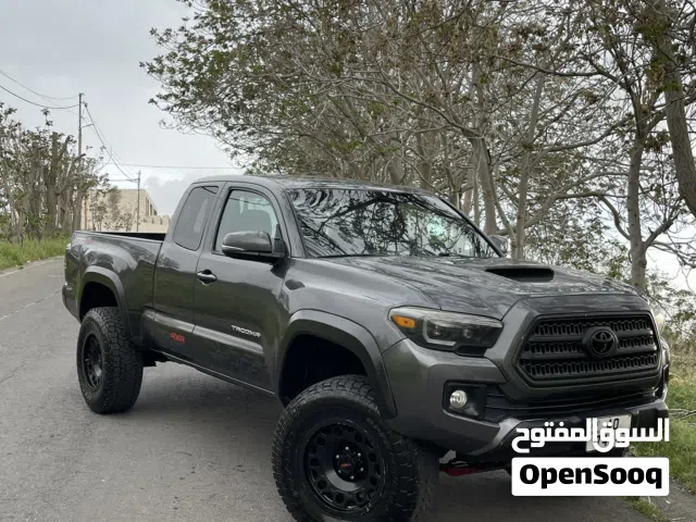 2017 تويوتا تاكوما TRD Off-Road