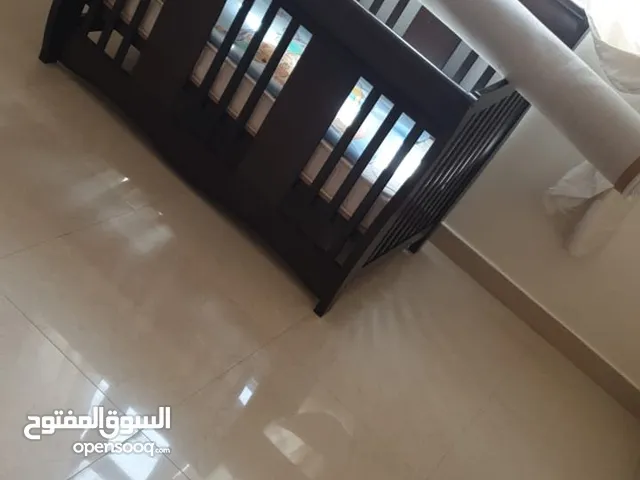 تخت اطفال مستعمل شبه جديد
