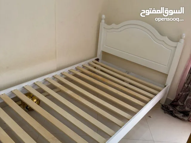 Homes r us Bed for Sale! (With mattress)