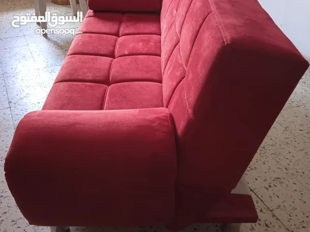 كنبه ايطاليا المسند يرجع درجتين للخلف وتتغير لسرير