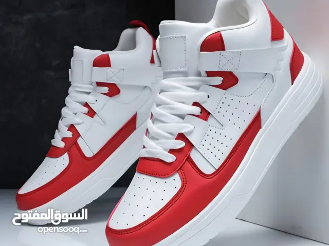 Men sport fashion wear red and white shoes