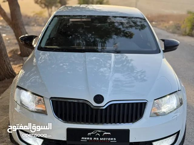 Skoda Octavia 2016 اوتمات فل مسكر عدا الفتحة سيارة بحالة الوكالة يد اولى سعر مميز كاااش او بدل