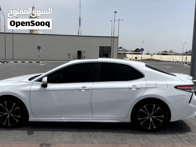 2018 تويوتا كامري SE