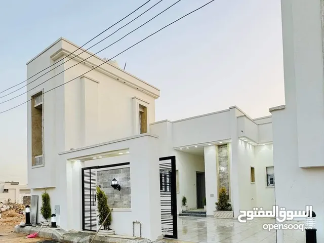 165m2 3 Bedrooms Townhouse for Sale in Tripoli Khallet Alforjan