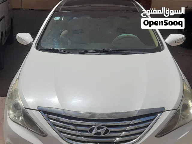سيارة هونداي سوناتا للبيع