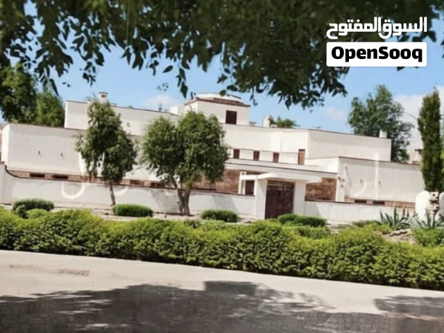 دار للبيع كلاسك مساحة 415 م موقع كراده