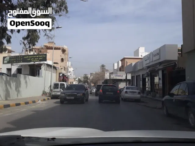 عرض استتماري قوي مدخول 85 الف شهريا ع ريسي مباشرة محلات ومدرسة وفيلا موقع ممتاز لتوصل هاتف او واتساب