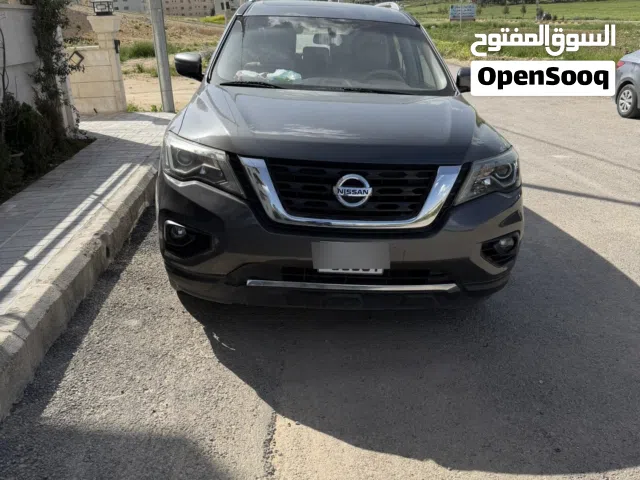 2018 Nissan Pathfinder SV